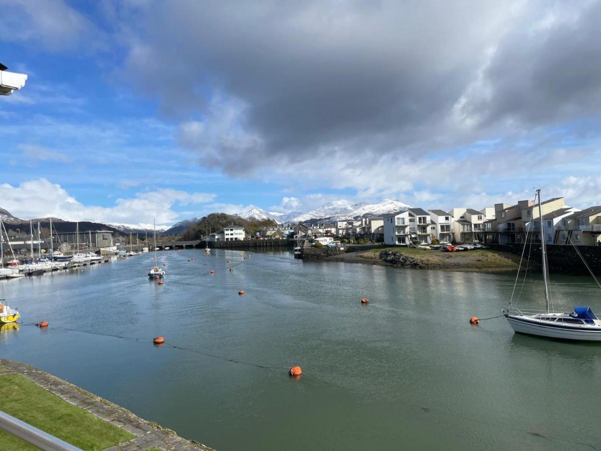 3 Oakley Wharf, Porthmadog Портмадог Экстерьер фото